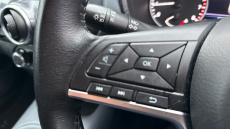 Nissan Juke 1.0 DiG-T N-Connecta 5dr Petrol Hatchback